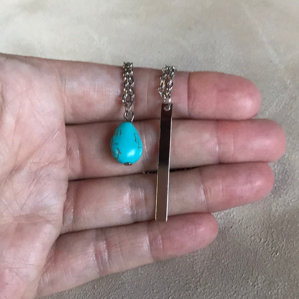 New! Double Chain Howlite Bar Necklace - Picture 6 of 7